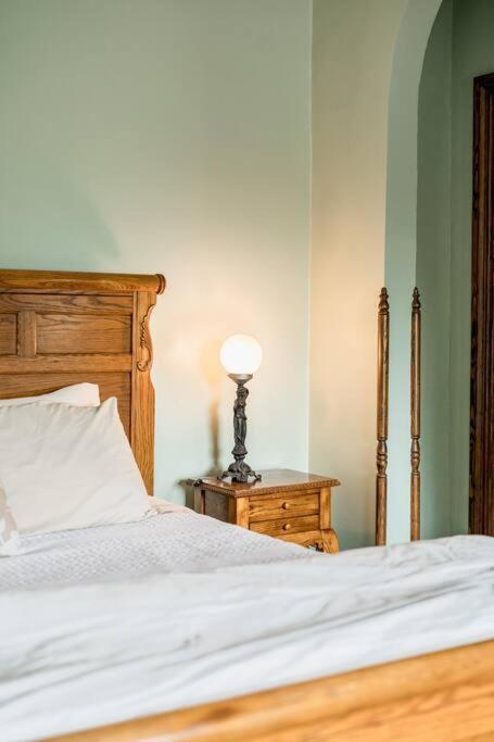 Apartamento Peaceful Easy Feelings - King Sized Bed - Sleeps 2 Lynchburg Exterior foto