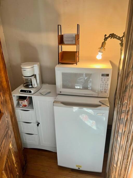 Apartamento Peaceful Easy Feelings - King Sized Bed - Sleeps 2 Lynchburg Exterior foto